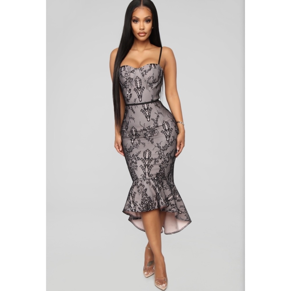 Romance In The Dark Lace Midi Dress - Black/Pink